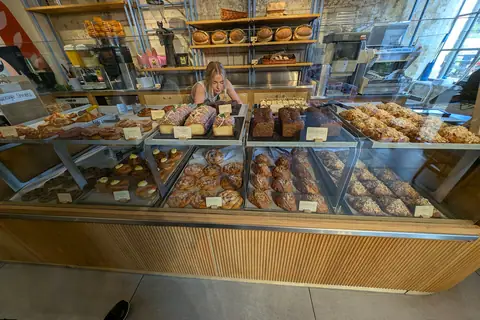 Dahlia Bakery photo 1
